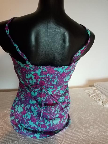 Pekné tielko na leto, s