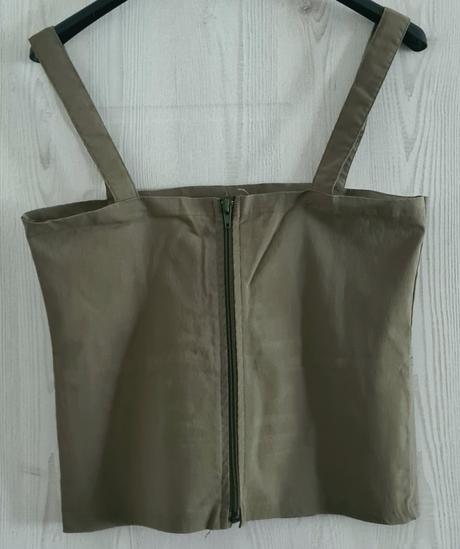 Crop top lifeline, m