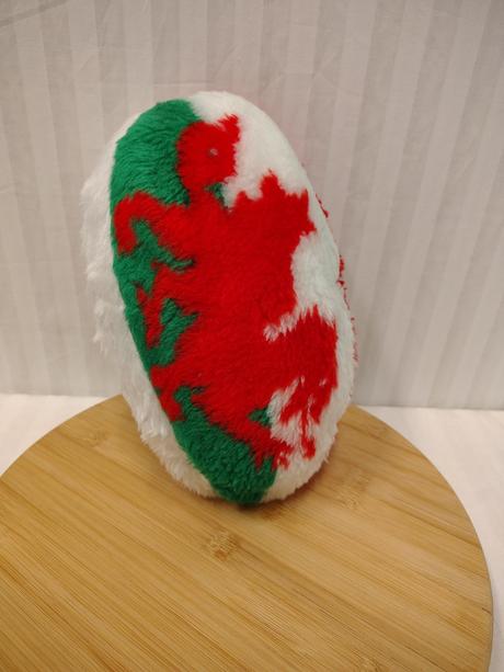 Plyšová ragbyová lopta, motív wales, 28 cm, 