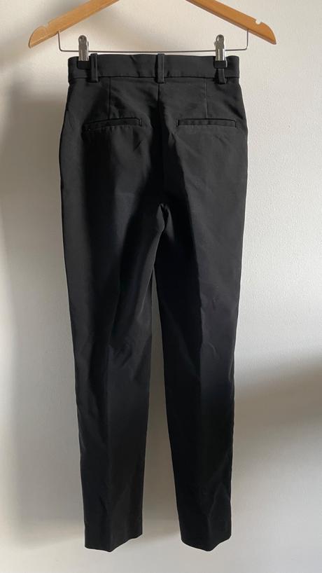 Elegantné cigaretové nohavice s pukmi do práce, h&m,32