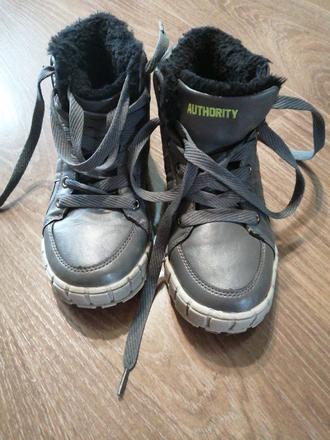 Zimne topanky, authority,32