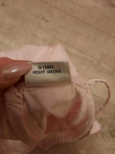 Šatočky next, next,140