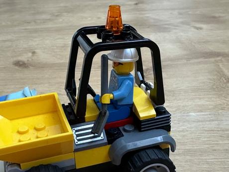 Lego city 60284 nákladiak cestárov, 