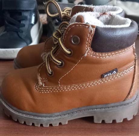 Čižmičky fila, fila,21