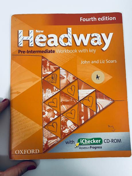 New headway pre-intermediate, 