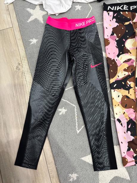 Leginy, nike,152