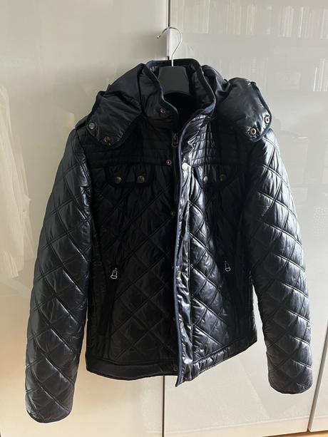 Prechodná vetrovka, m