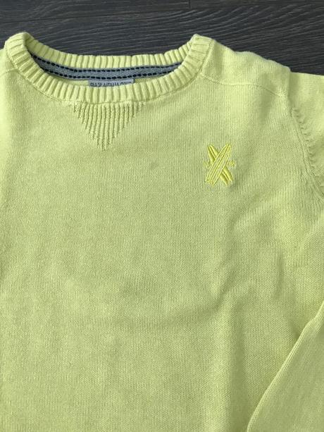 Žltý svetrík, piazza italia,104