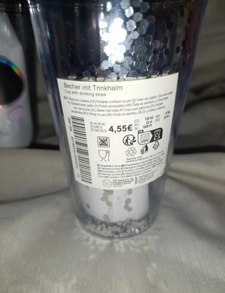 Detský pohár so slamkou, 