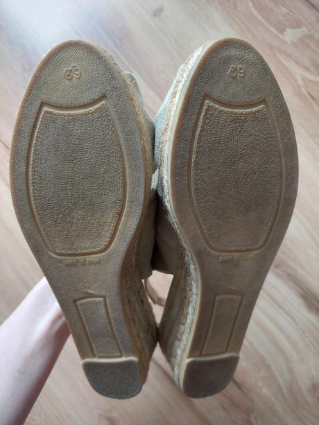 Sandale kozene + pevna na pladforme zn. rouje c.39, 39