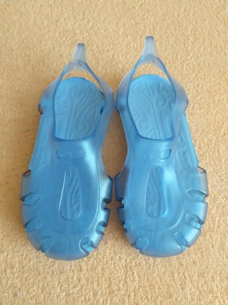 Sandálky do vody, nabaiji,25