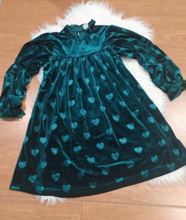 Zamatové šatky, 122