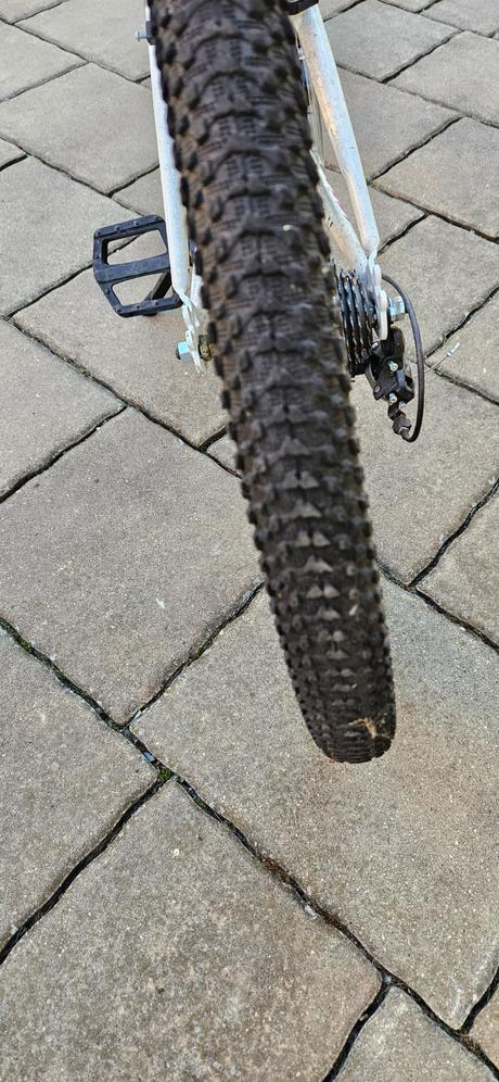 Dievčenský bicykel dema iseo 24", dema,24