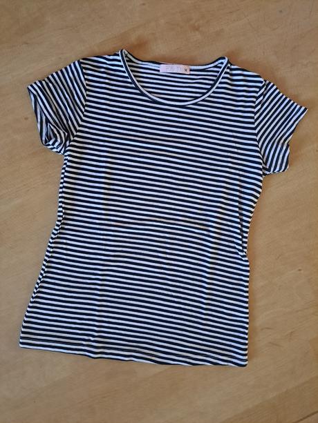 Tričko s pásikmi, 164