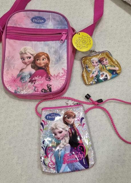 2 kabelky a peňaženka frozen, disney