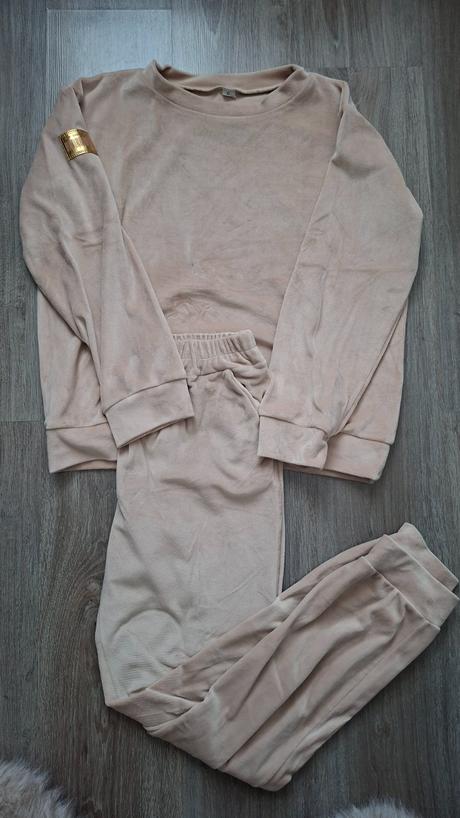 Andžela sùprava, xl