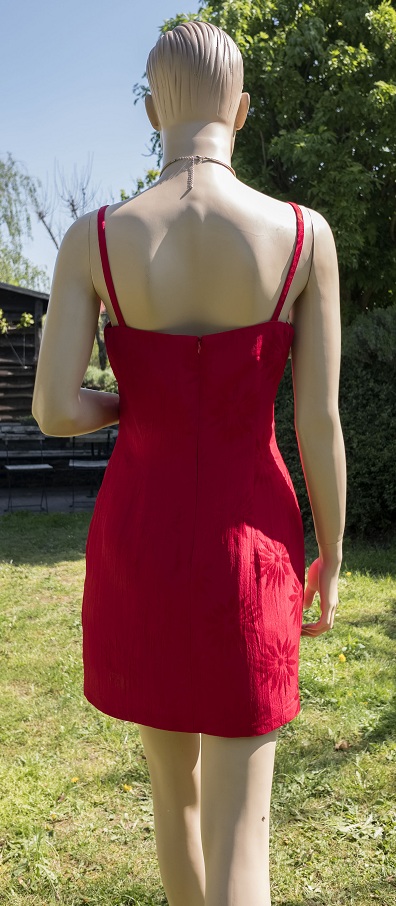 Červené minišaty 40, 40