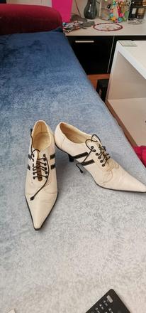 Topanky na opätku, 38