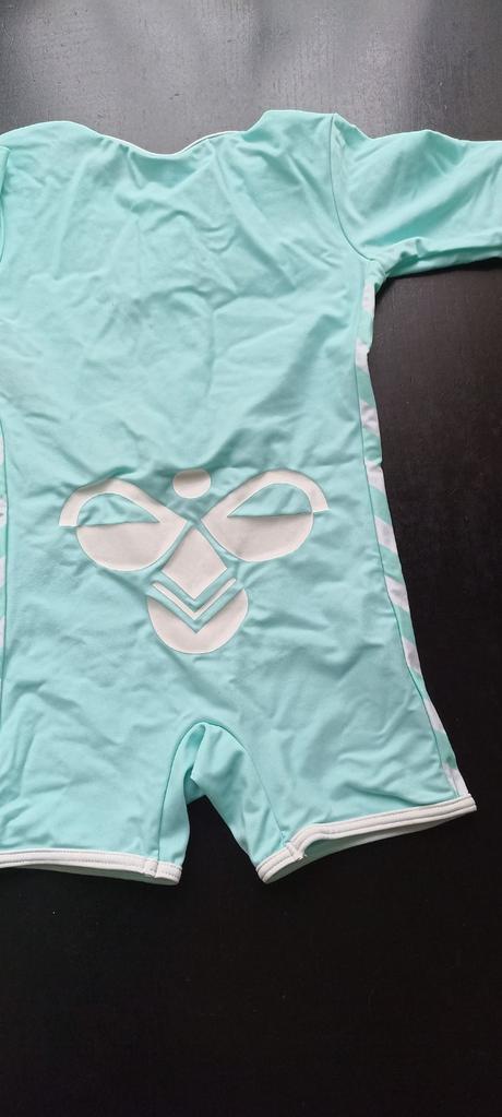 Hummel celé plavky upf 40+ veľ. 104, hummel,104