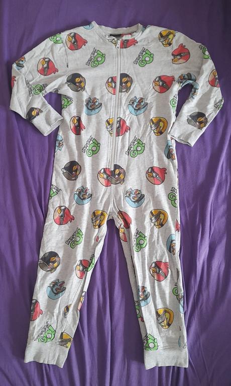 Overal angry birds, next,122