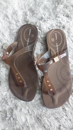 Gisele bündchen šľapky k moru, 35