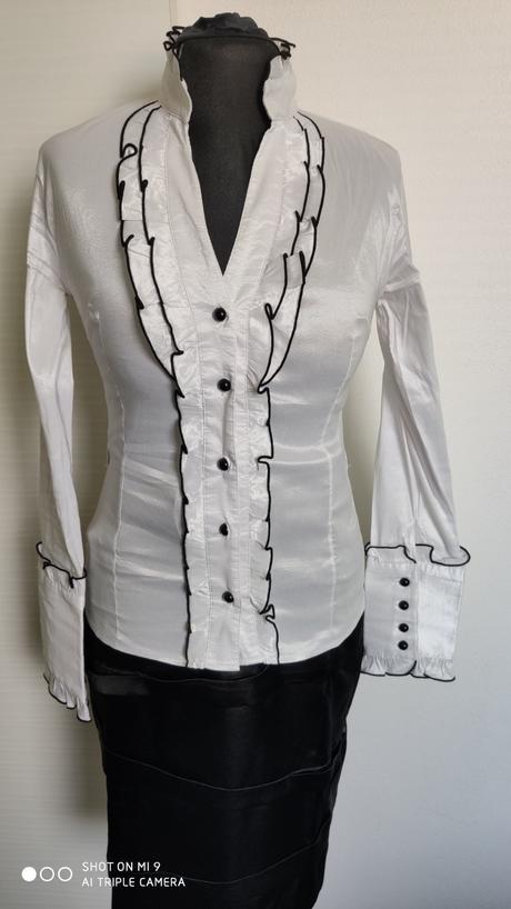 Elegantná elastická blúzka 36, 36