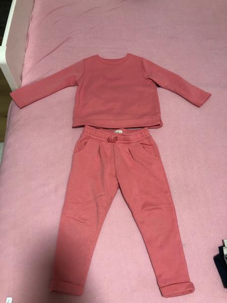 Pekná tepláková supravička do škôlky, f&f,104