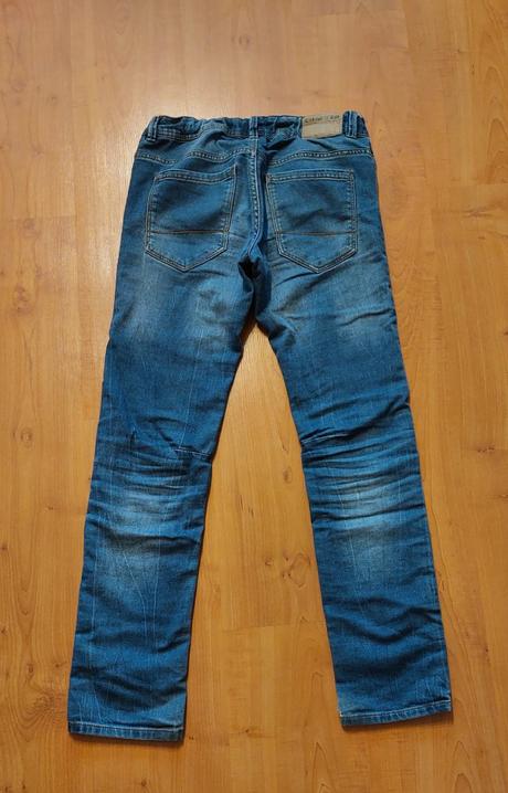 Chlapčenské rifle 164, chapter young,164