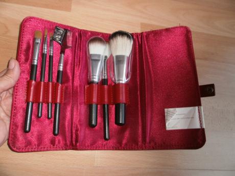 Set kozmetických štetcov,