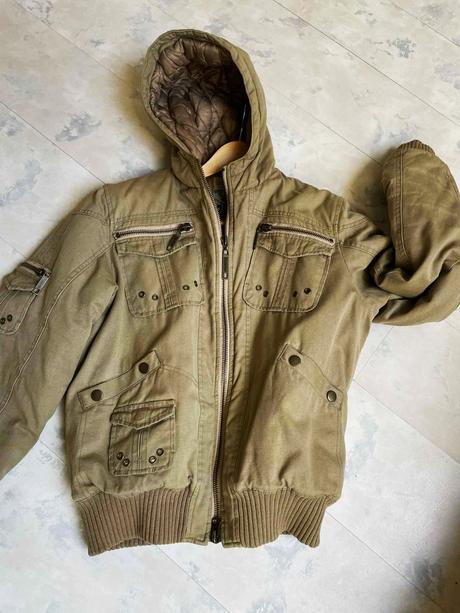 Teplá bunda do pásu, m