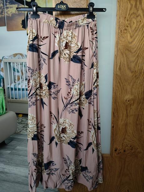 Dlhá sukňa xs s rozparkom, xs