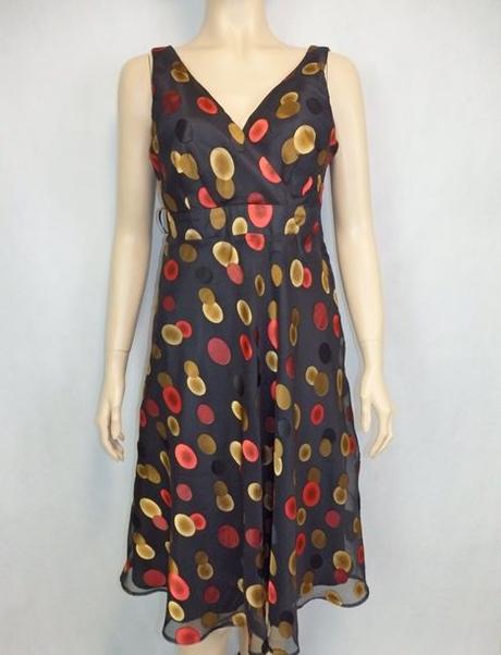 Kvalitné elegantné šaty, 40