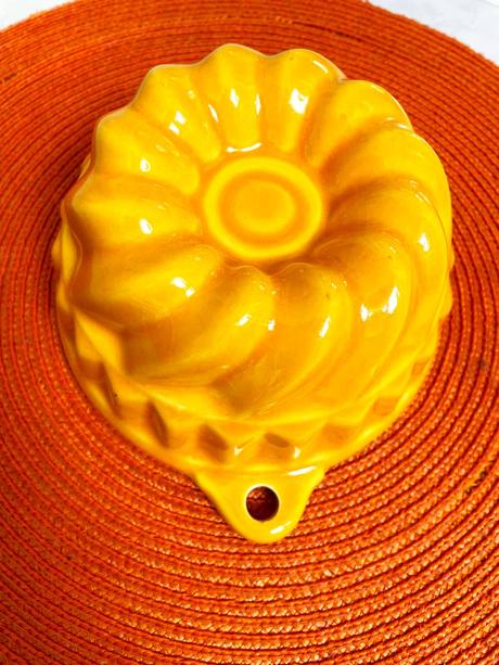 Keramická forma na bábovku, 