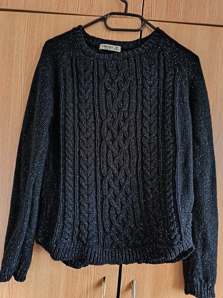 Čierny sveter, timeout,m