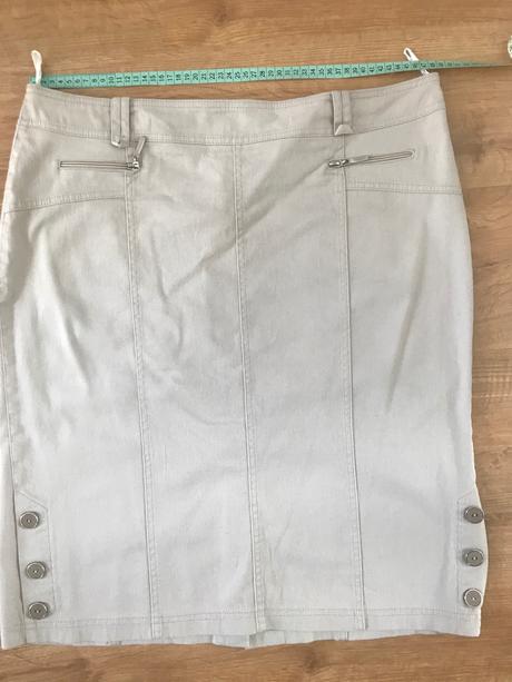 Sukňa s elastanom, 48