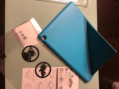 Obal na tablet lenovo+fólia na tablet, lenovo