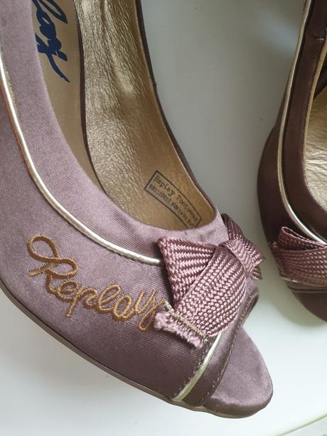 Lodičky replay, replay,39