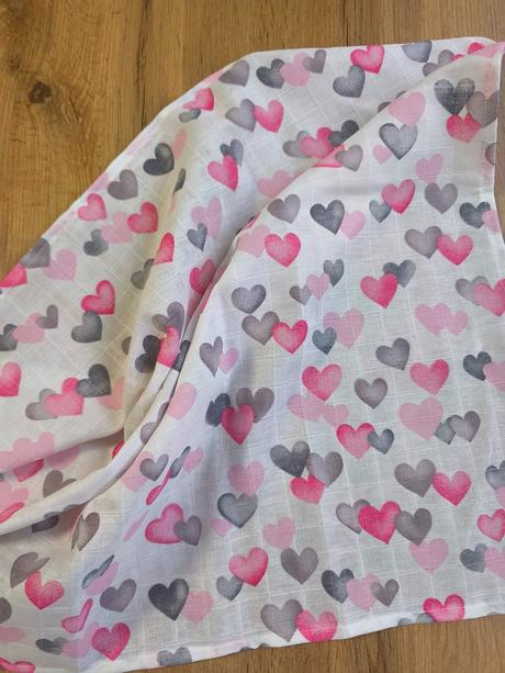 Bavlnená plienka ružové srdiečka, 