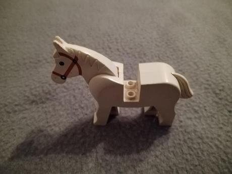 Lego biely kôň, 