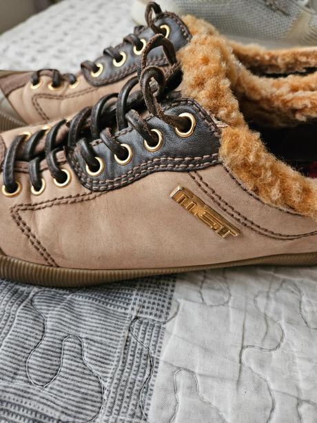 Met topanky, gaudi,37