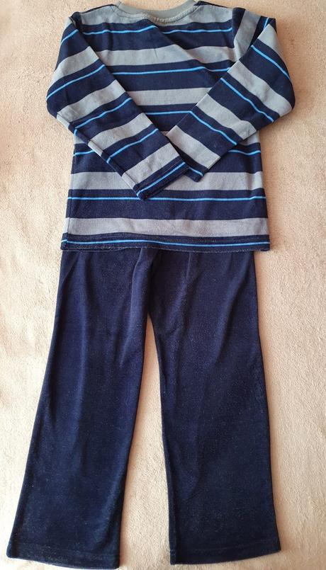 Zamatové pyžamko č.128/134, 128