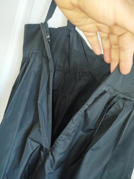 Tára jarnom šaty spolocenske, 40