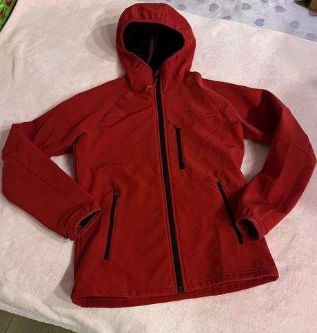 Softshellová bunda 134/140, decathlon,134