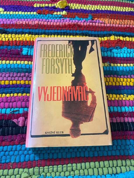 Vyjednavač frederick forsyth dobrodružství napětí,