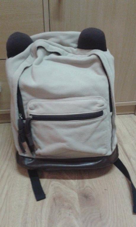 Školská taška s ušami,