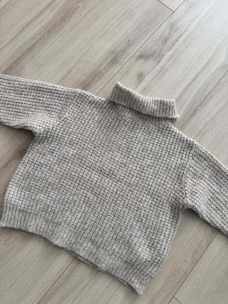 Svetrovy rolak reserved, reserved,116