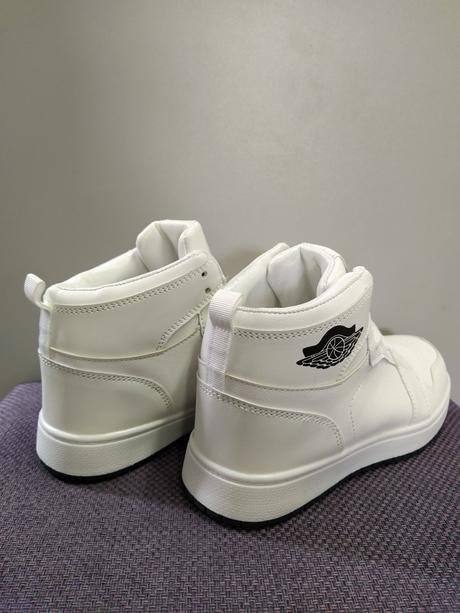 Botasky, 36 / 37 / 38 / 39 / 40