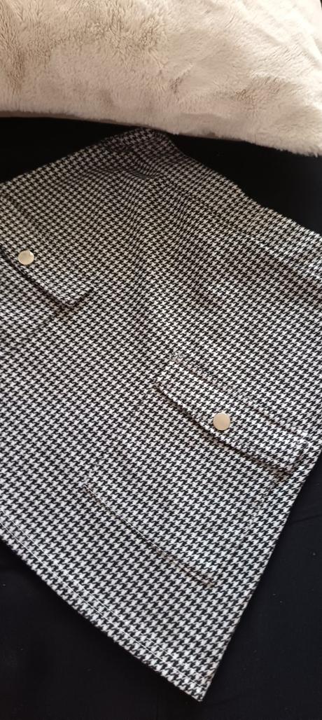 Štýlová sukňa s vreckami napredu, 158