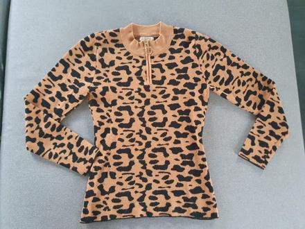 Leo pulóver so stojačikom, s