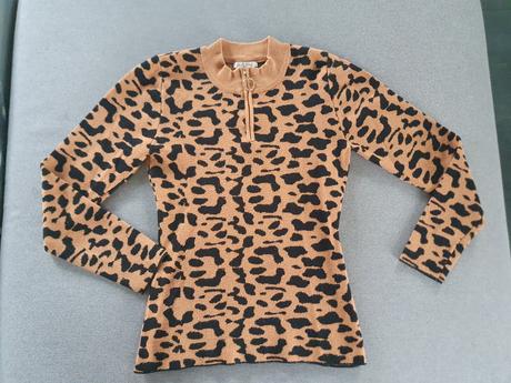 Leo pulóver so stojačikom, s